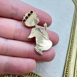 Vintage Jewelry Praying Angel With Purple Rhinestone Crown Brooch Pin